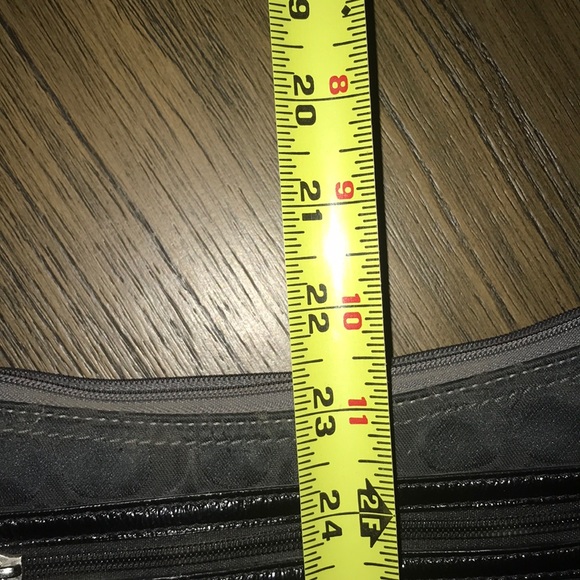 Authentic Coach purse - Picture 6 of 7